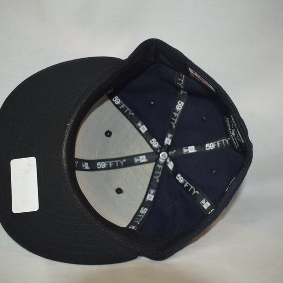New Era New York Yankees Black Authentic Collection 59Fifty Fitted Hat - Picture 5 of 5